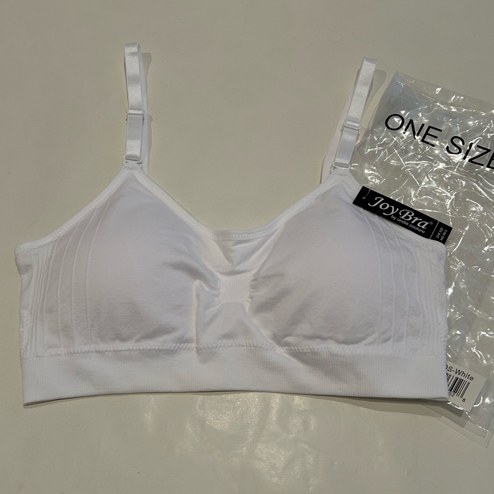 NWT Joy Bra White Scoop Neck Seamless Comfort One Size Fits Most 32A-36D